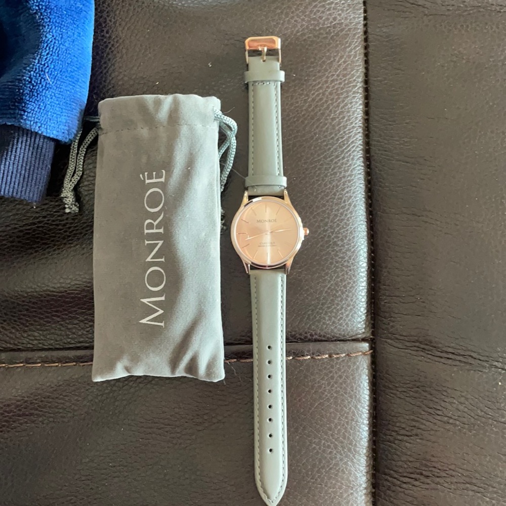 Monroé watch BRAND NEW